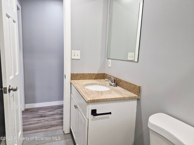 Building Photo - 124 Willow St