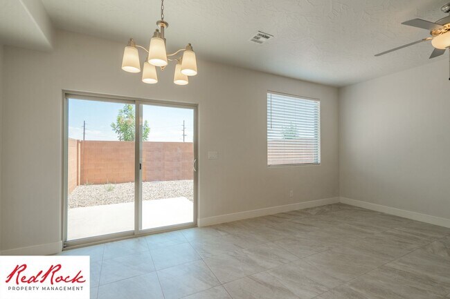 Building Photo - 1005 Tortoise Rock Dr
