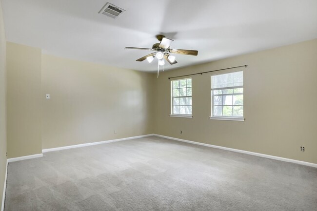 Building Photo - 10903 Tupper Lake Dr