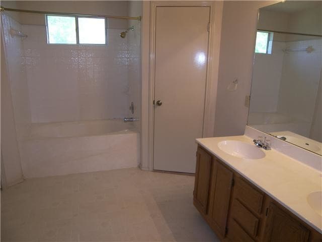 Building Photo - 8313 Columbia Falls Dr