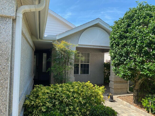 Building Photo - 224 Sea Woods Dr N