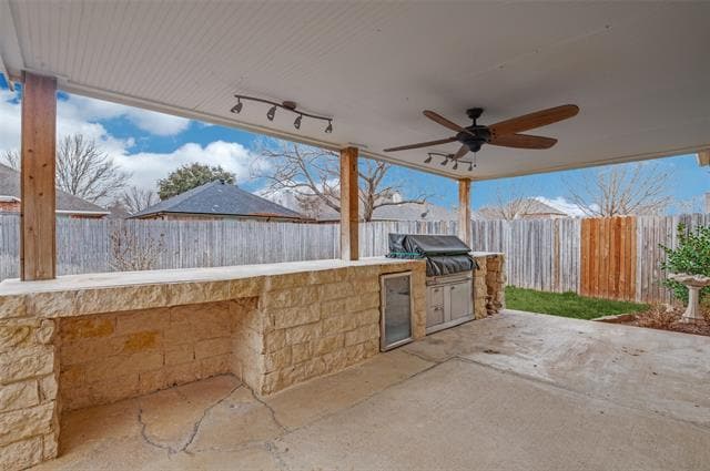 Building Photo - 4418 Shady Elm Dr