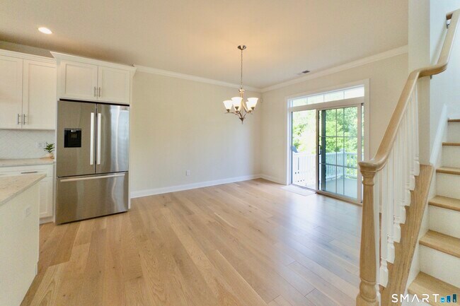 Building Photo - 25 Brentwood Cir
