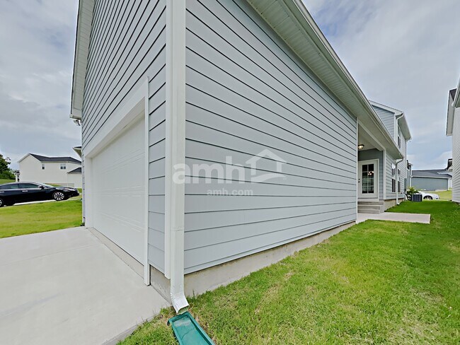 Building Photo - 5224 Tupelo St