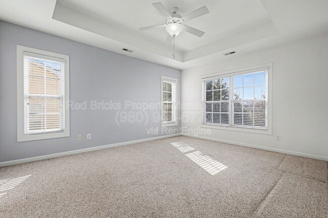 Building Photo - 14633 Provence Ln