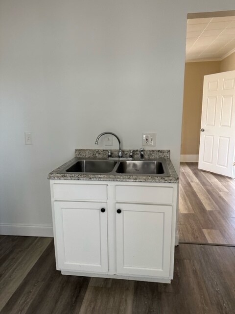 Building Photo - 90 Mayflower St