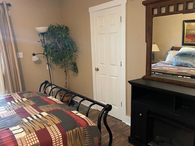 Building Photo - 9992 FM1283