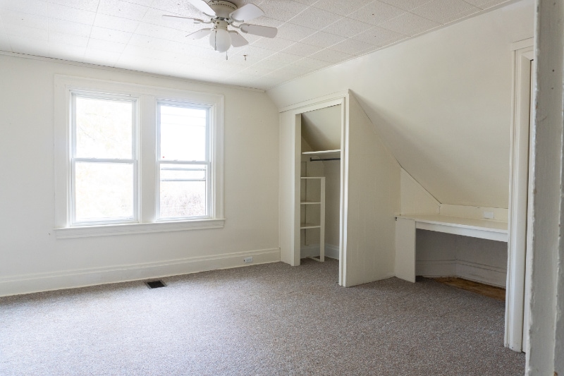 Building Photo - 299 N Balph Ave