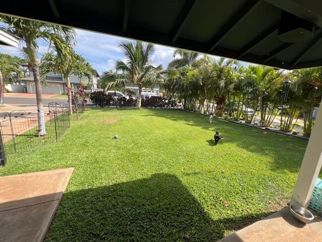 Building Photo - 73 Honuea Pl