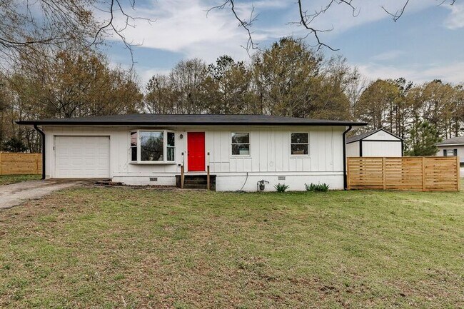 Building Photo - 348 Alberta Dr