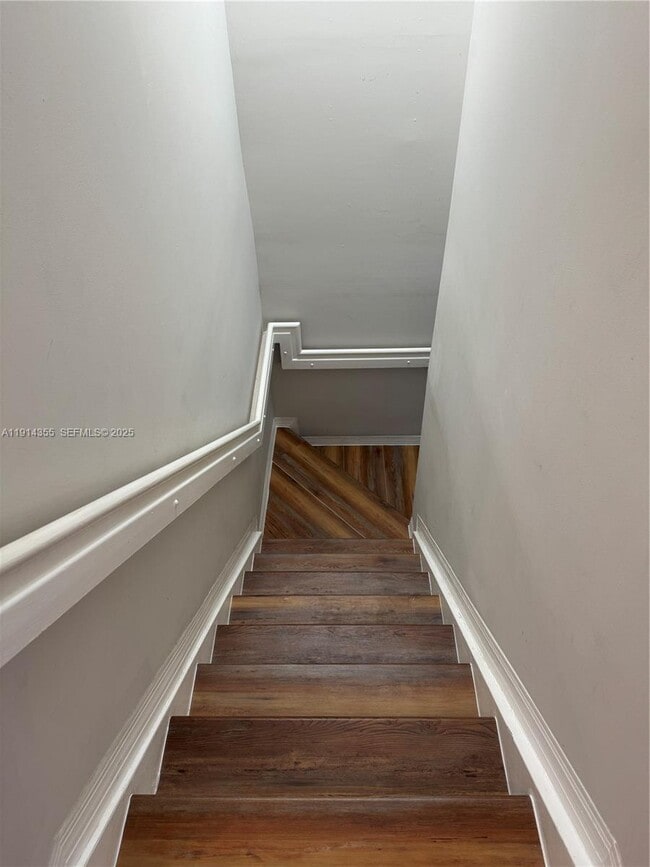 Building Photo - 2224 SE 25th Ave