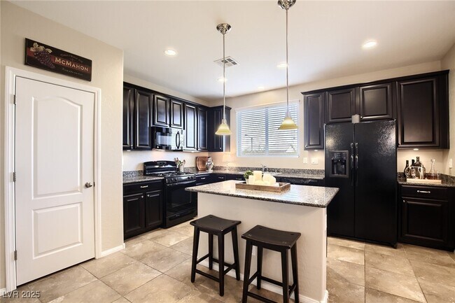 Building Photo - 7220 Willow Brush St