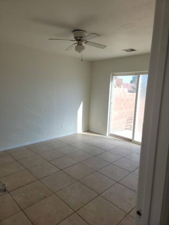 Building Photo - 66651 Ironwood Dr