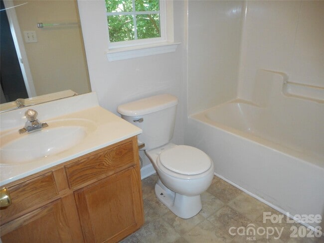 Building Photo - 8037 Shiny Meadow Ln