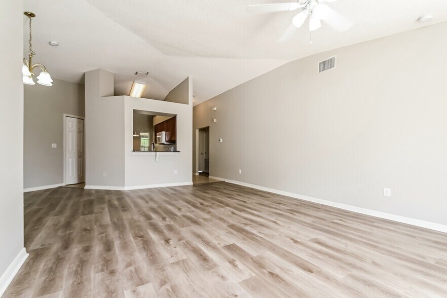 Building Photo - 11733 Brenford Crest Dr