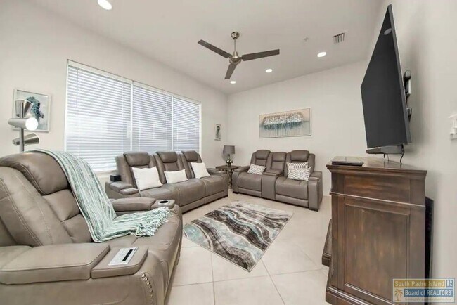 Building Photo - 2700 Gulf Blvd