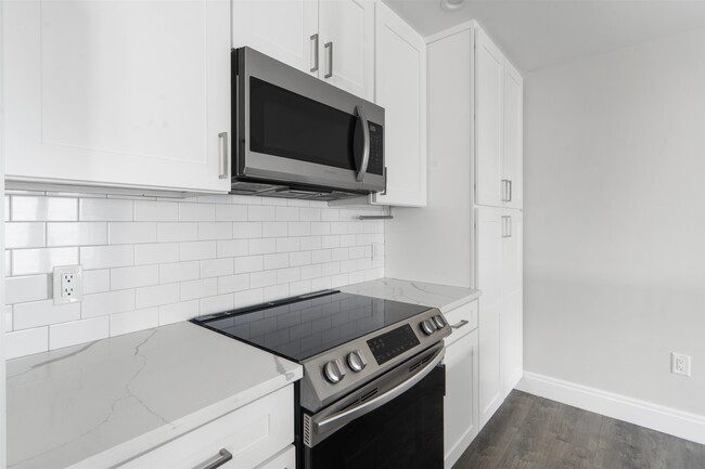 Building Photo - 1209 26th St