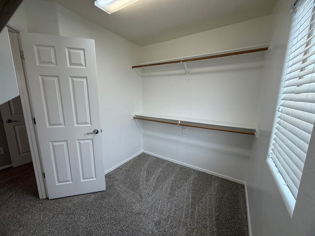 Building Photo - Community pool and a low maintenance yard