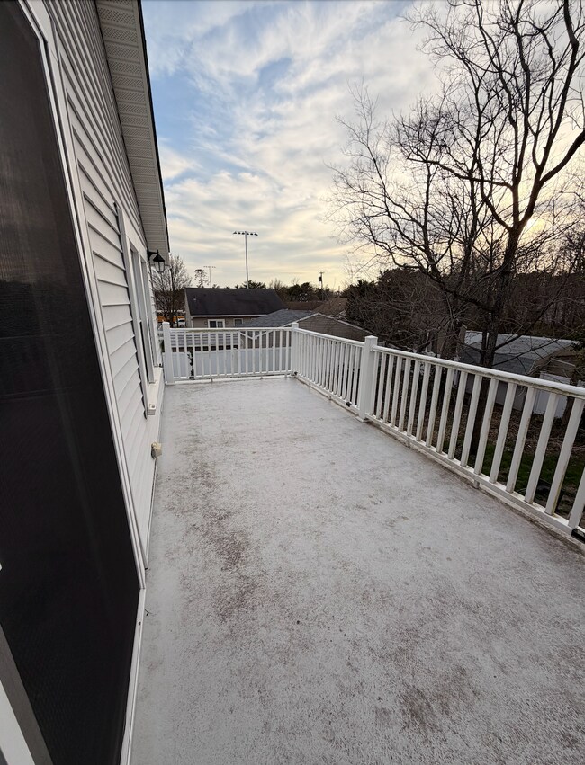 Building Photo - 405 S Boyd St