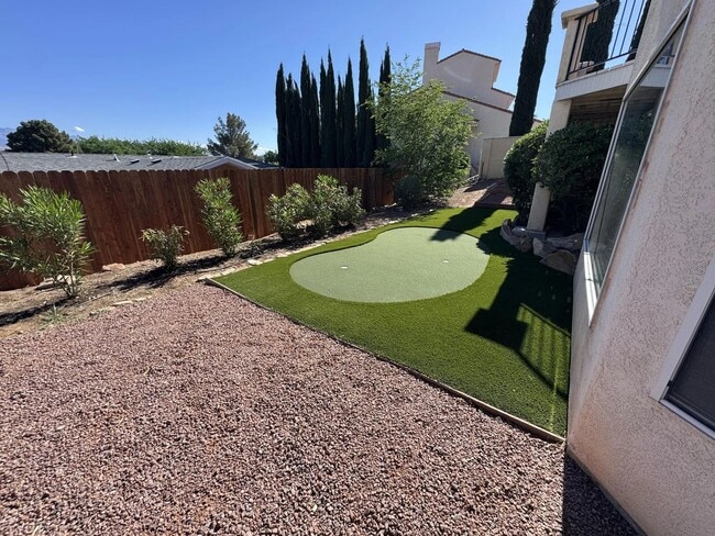 Building Photo - 4 Bedroom Retreat Overlooking Snow Canyon ...