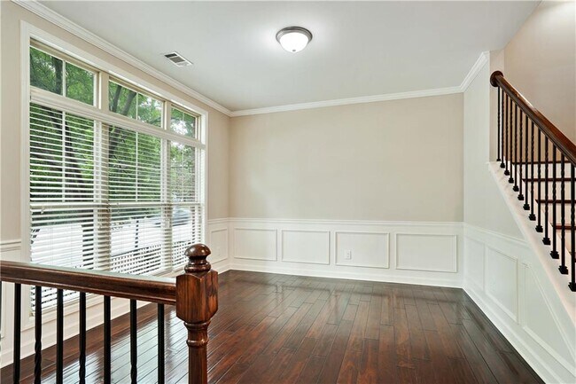 Building Photo - 1221 Lavista Rd NE