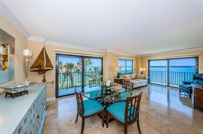 Building Photo - 240 Sand Key Estates Dr