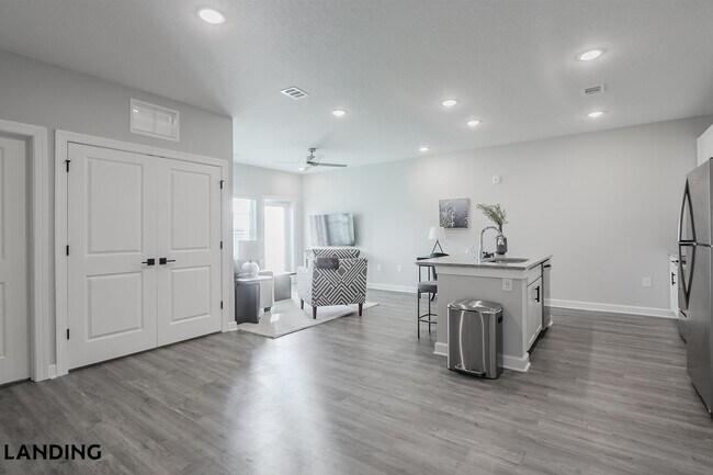 Building Photo - 5001 Willowgate Loop