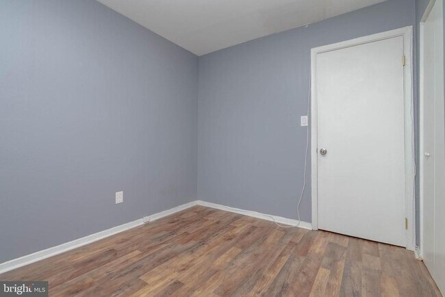 Building Photo - 4409 Falls Bridge Dr