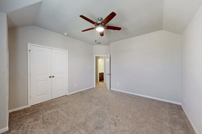 Building Photo - 3 bedroom, 2.5 bath with Study or 4th Bedroom and Game Room extras include Gym, Storage Racks in ...