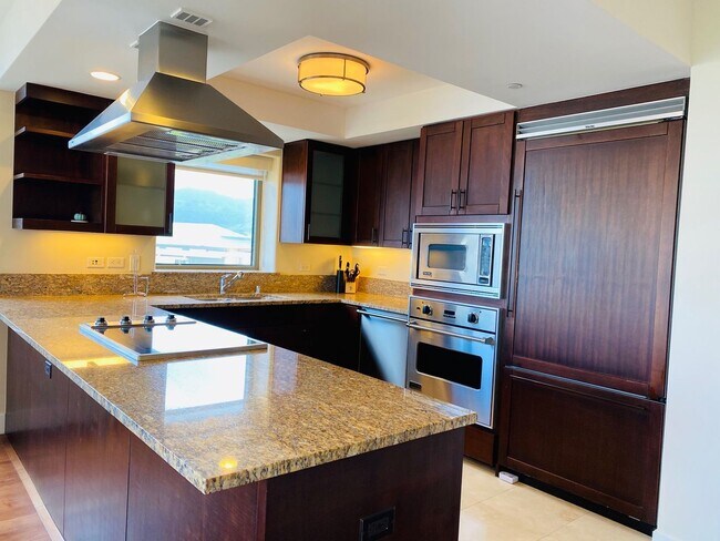 Building Photo - Fully furnished unit in Waikiki!