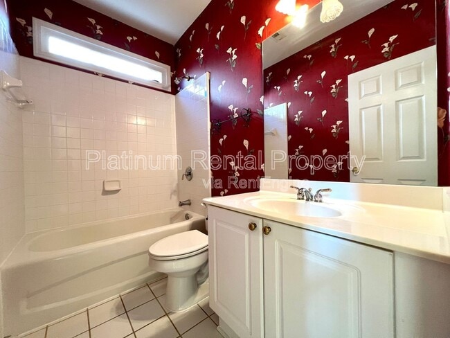 Building Photo - 1460 White Flowers Ln