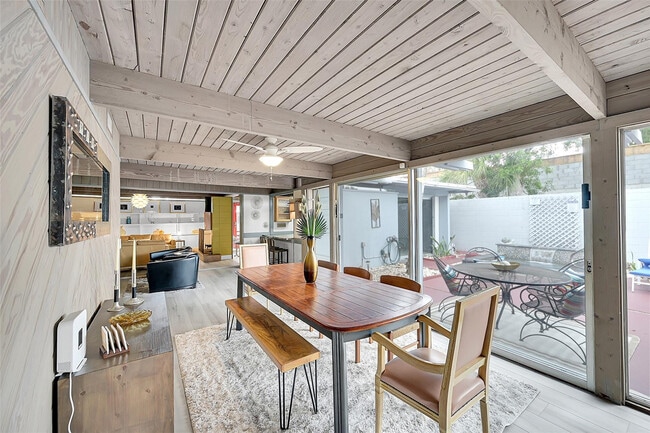 Building Photo - 234 Pine Ave