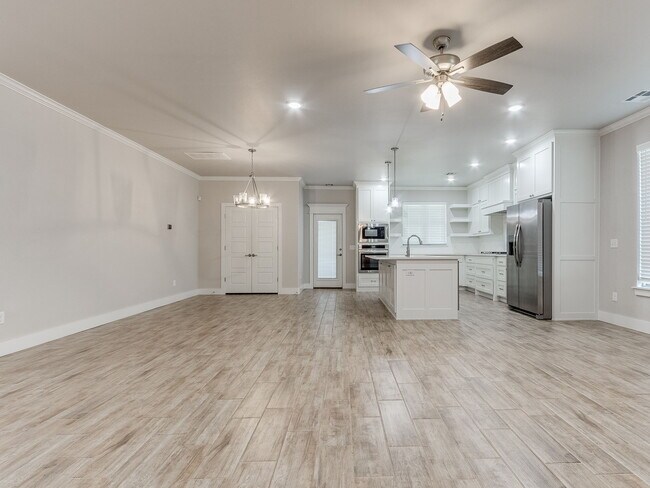 Building Photo - 1463 Hickory Trl