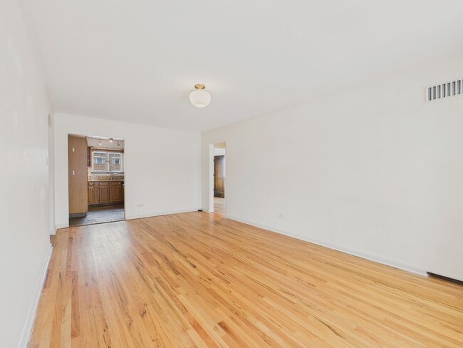 Building Photo - Gorgeous apartment near Cheesman Park!