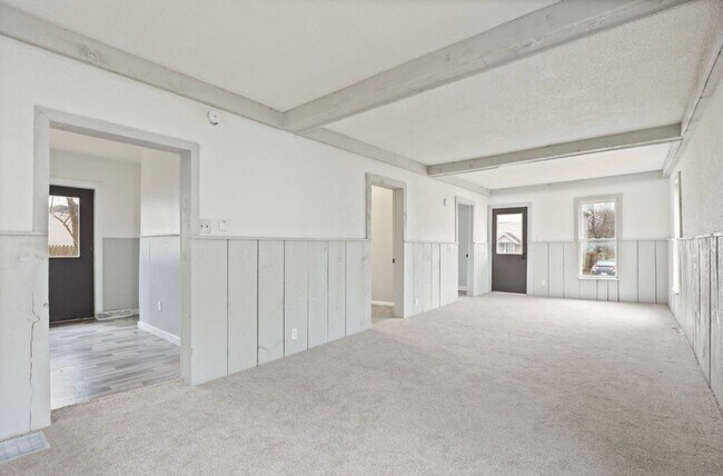 Building Photo - 911 Polk St