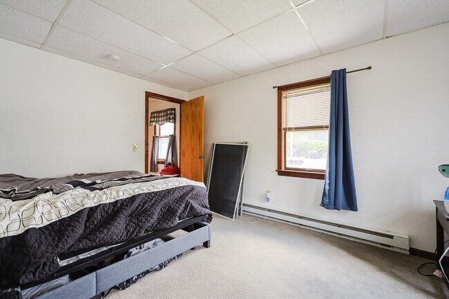 Building Photo - 31-33 Leicester St