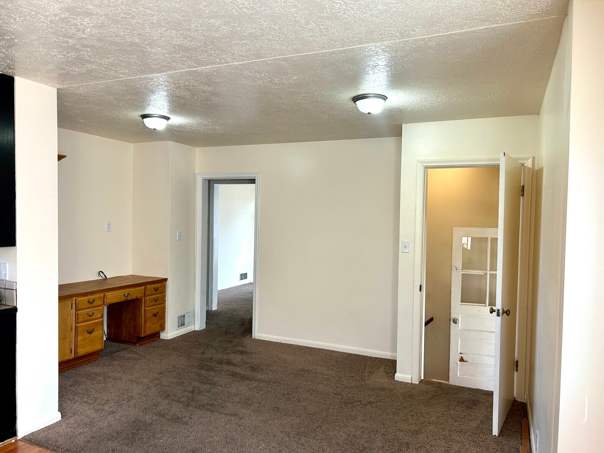 Building Photo - 1025 Tyler Ave