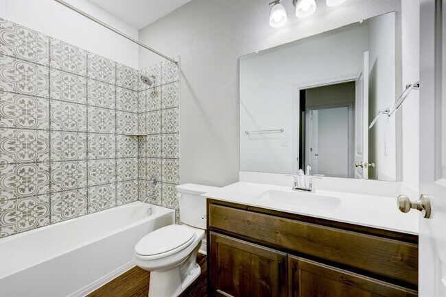 Building Photo - 804 Beautyberry Ln