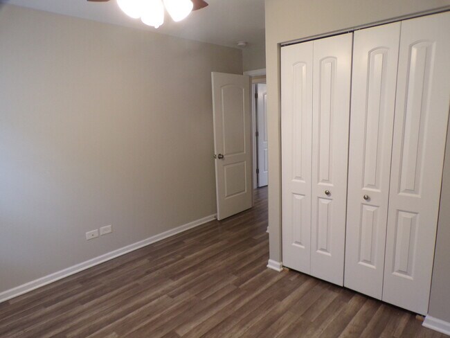 Building Photo - 558 Nantucket Way