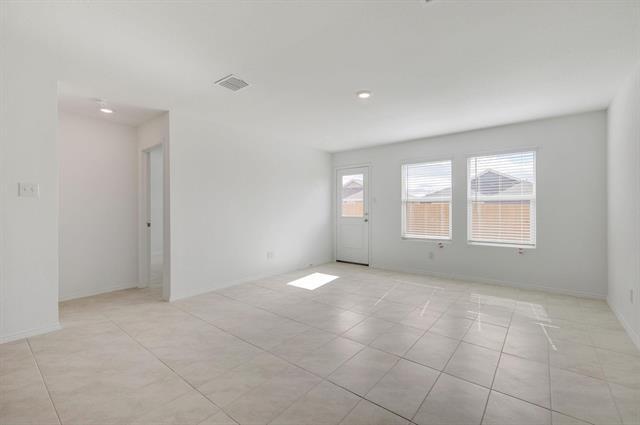 Building Photo - 2625 Kingsman Dr
