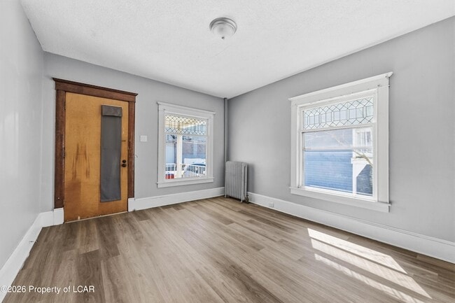 Building Photo - 175 Dundaff St