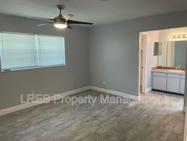 Building Photo - 7116 Nathan Ct