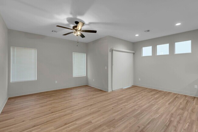 Building Photo - 1811 Liam Ct