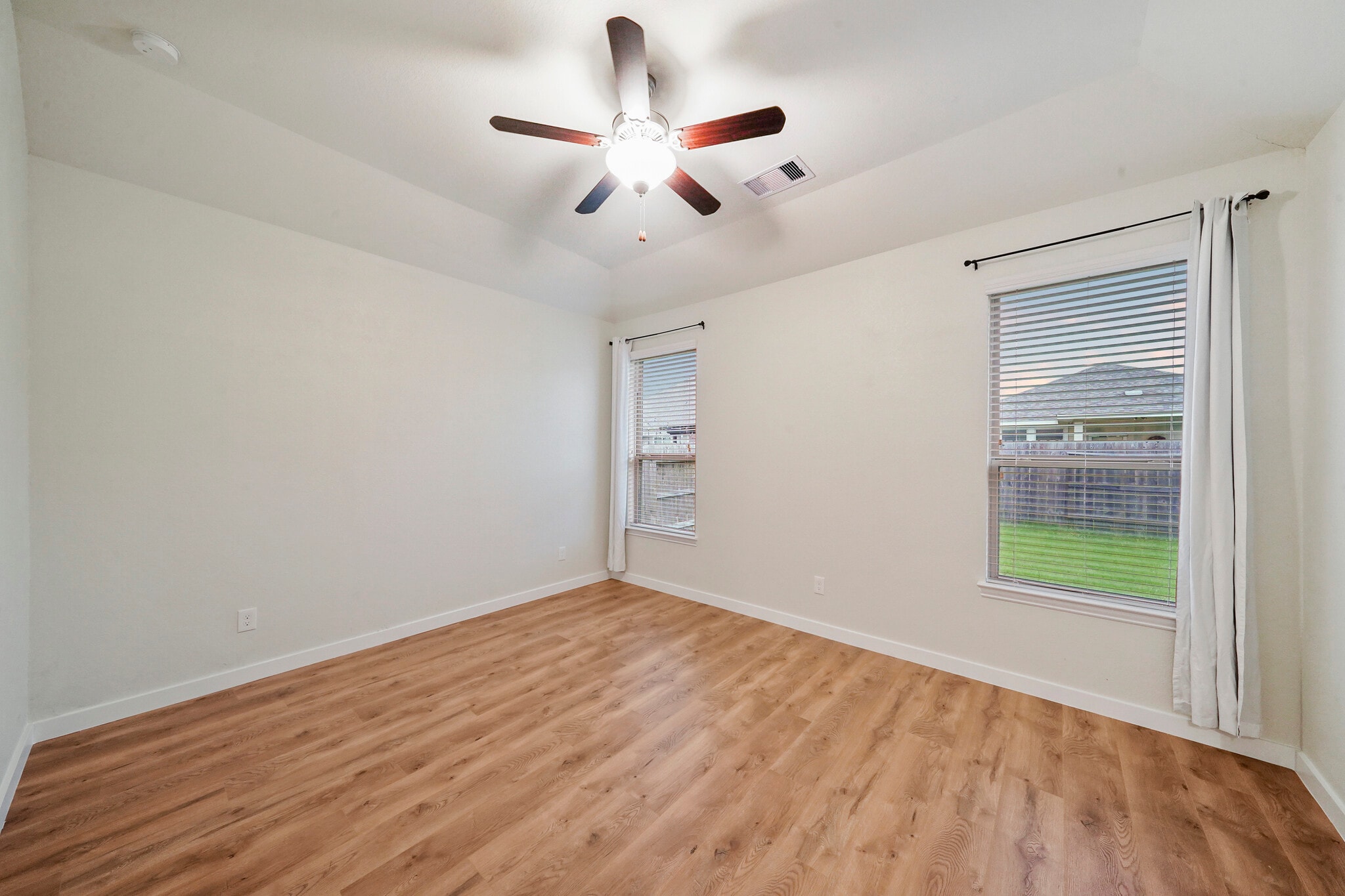 Building Photo - 27910 Augusta View Dr