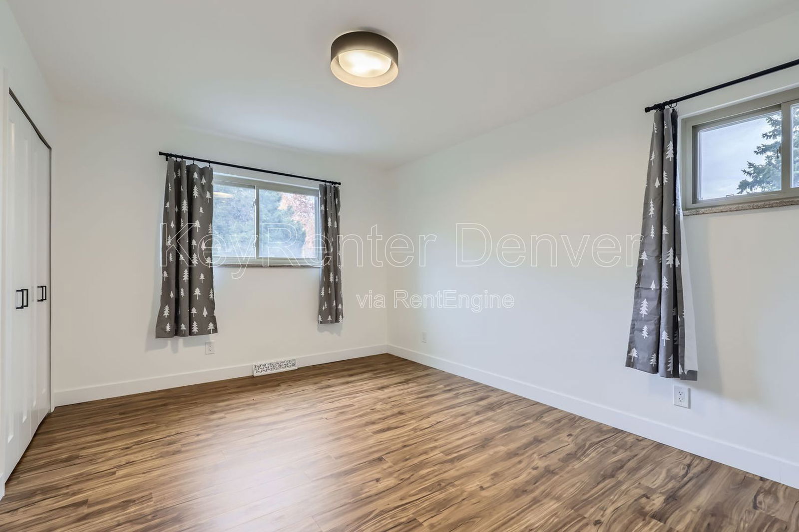 Building Photo - 5802 Queen St