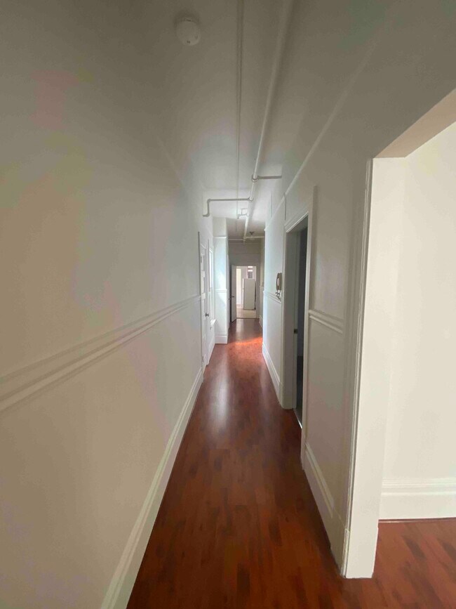 Hallway - 1565 Pacific Ave