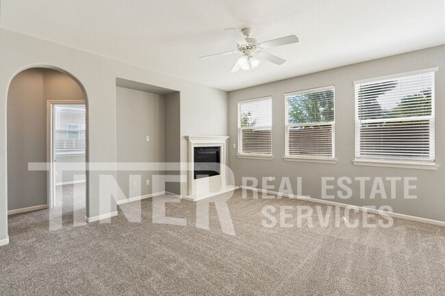 Building Photo - 8287 Lauffer Way