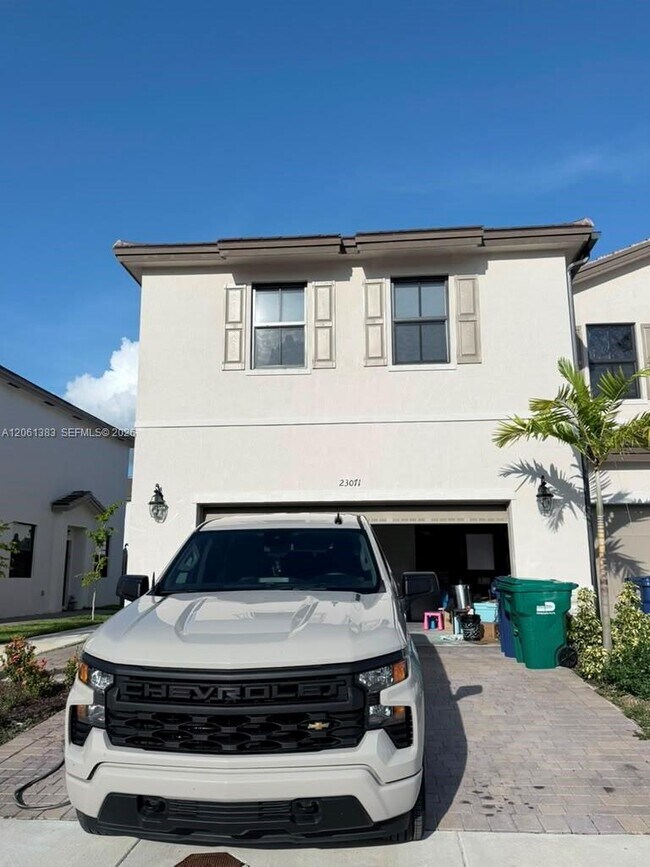Building Photo - 23071 SW 131st Ave