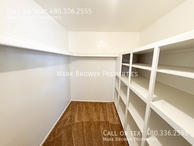Building Photo - 505 E Loma Vista Dr