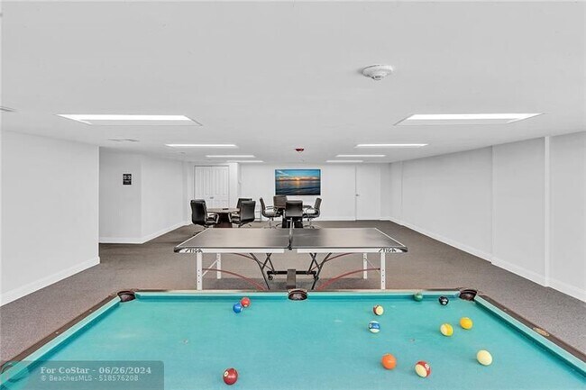 Building Photo - 525 N Ocean Blvd